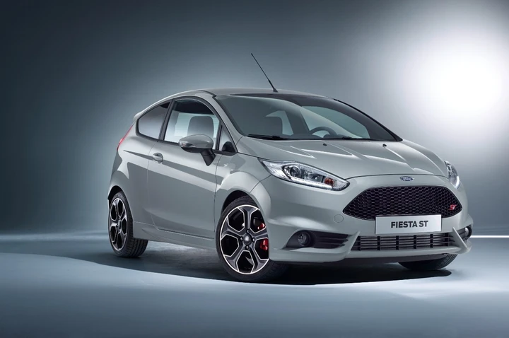 Ford Fiesta ST200: prime immagini ufficiali