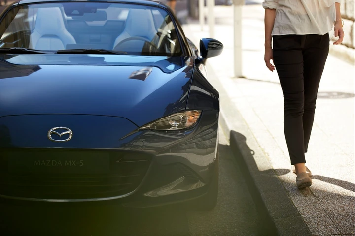 Mazda MX-5 2021: immagini ufficiali