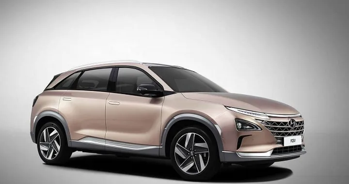 Hyundai: al CES di Las Vegas il crossover fuel cell a guida autonoma