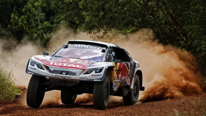 Peugeot: la 3008DKR parte per la Dakar 2017