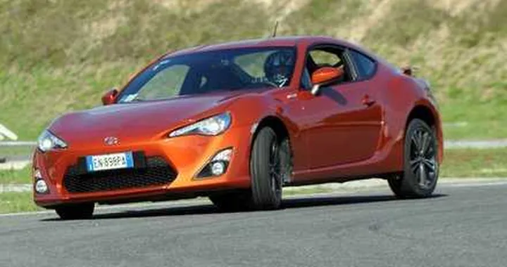 Toyota GT86: censurato lo spot