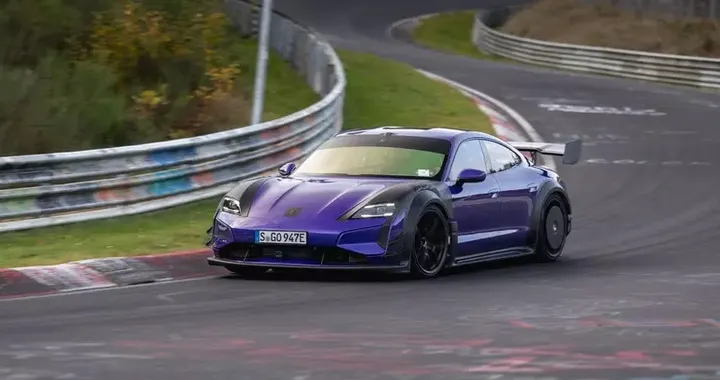 Porsche Taycan Turbo GT firma il record al Nürburgring