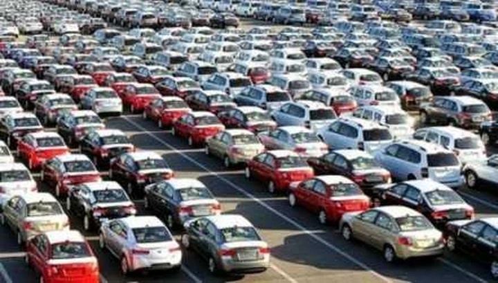Mercato auto: a Gennaio vendite ancora in calo
