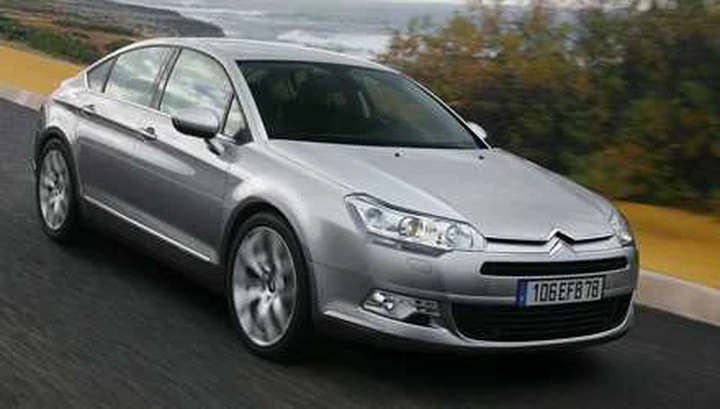 Stile, comfort e sicurezza per la nuova Citroën C5