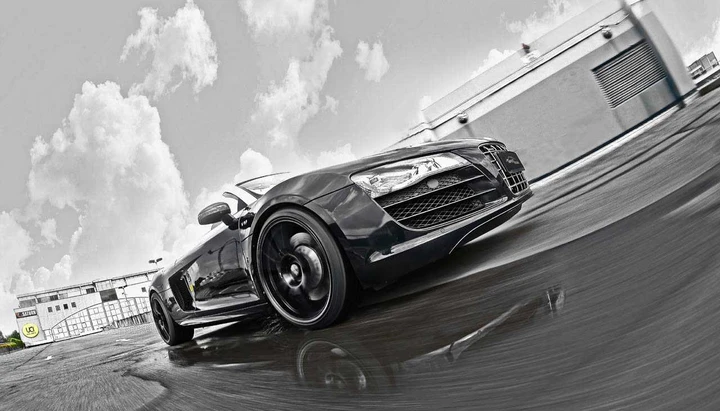 Audi R8 by SportWheels