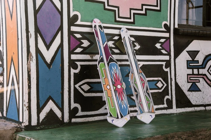 Bmw Serie 7 Individual by Esther Mahlangu