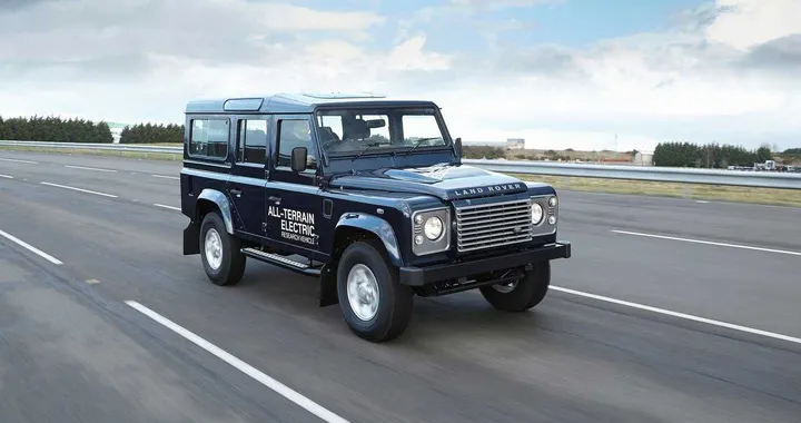 Land Rover Defender Electric: offroad elettrico a Ginevra