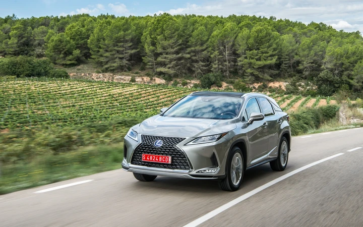 Lexus RX 2020: foto ufficiali