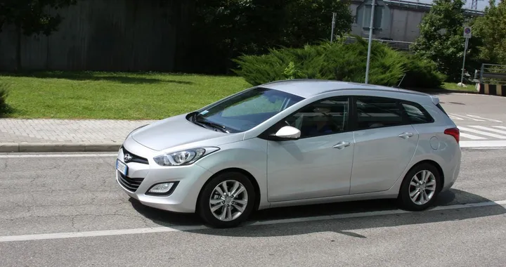 Hyundai i30 Wagon 1.6 CRDi, prova su strada