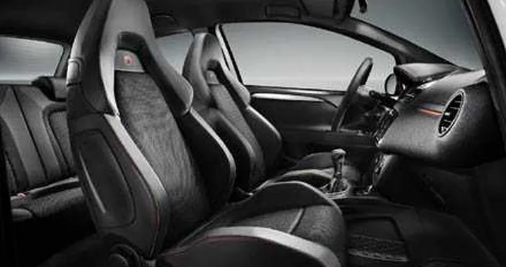 Abarth 500C e Punto Evo: in concessionaria!