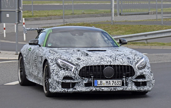 Mercedes-Benz: foto spia dei prototipi della AMG GT R Black Series
