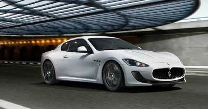 Maserati GranTurismo MC Stradale V8 450 CV
