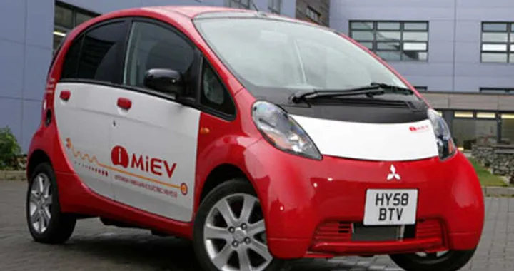 La Mitsubishi iMiEV al servizio degli anziani milanesi