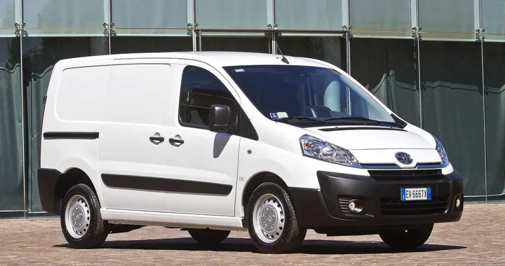 Nuovo Toyota ProAce: prezzi da 15.100 euro