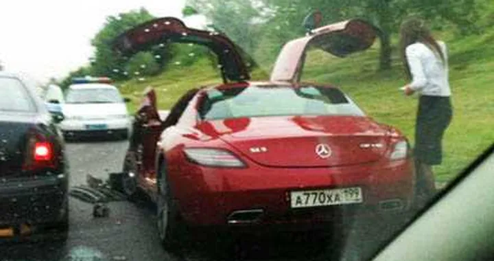 Mercedes SLS: il gabbiano spicca il volo