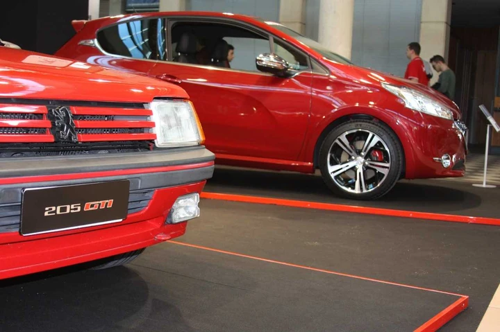 Peugeot al My Special Car 2013