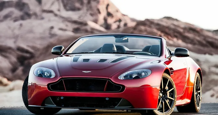 Nuova Aston Martin V12 Vantage S Roadster