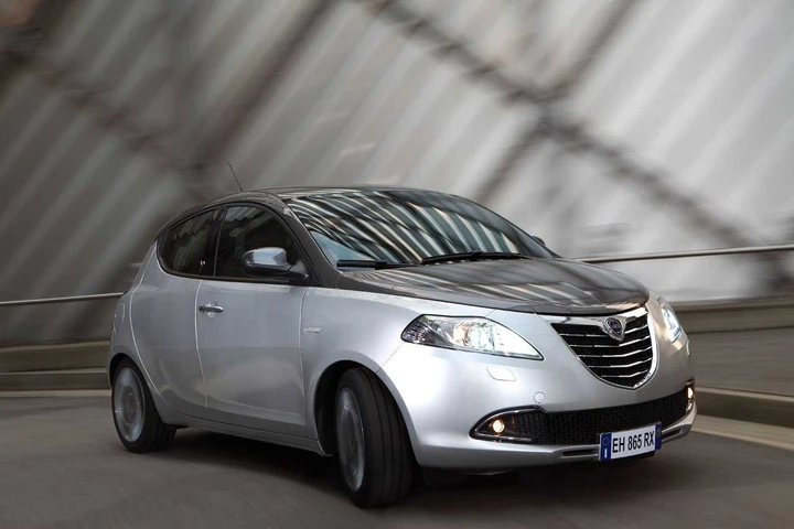 Nuova Lancia Ypsilon 2011: abbiamo provato a comprarla