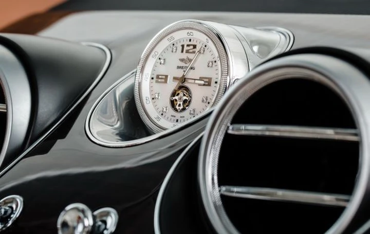 L'accessorio auto più costoso al mondo? Un orologio