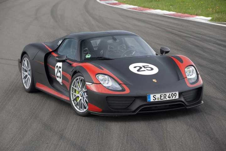 Porsche 918 Spyder, nuove foto ufficiali