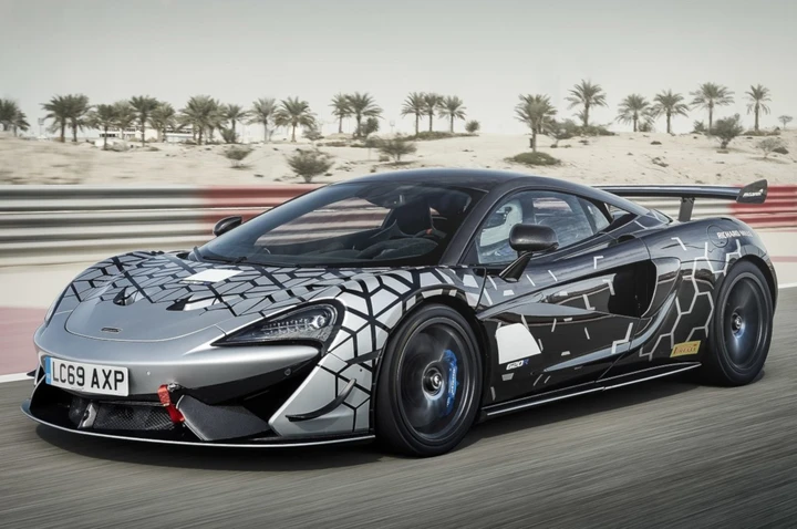 McLaren 620R 2020: immagini ufficiali