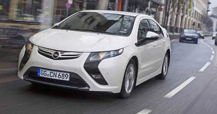 Opel Ampera, auto ufficiale del ForumPA