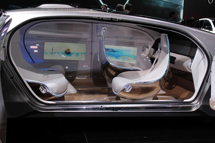 Stand Mercedes-Benz: live al salone di Detroit 2015