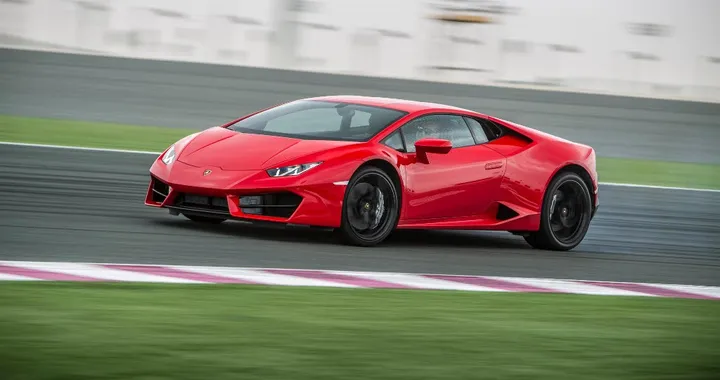 Lamborghini: nel primo semestre record di consegne