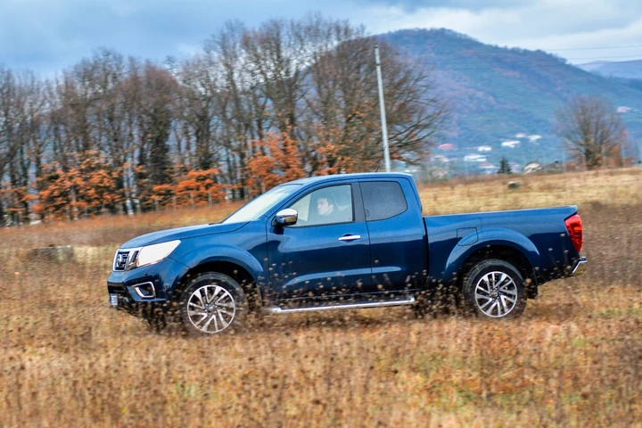 Nissan Navara 2.3 dCi King Cab: la prova su strada