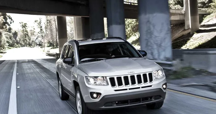Jeep Compass: prezzi da 25.900 euro