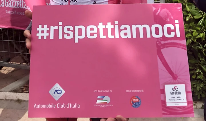 Ciclisti: ACI porta la sicurezza stradale al Giro d’Italia