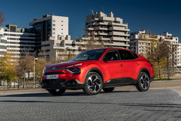 Citroen C4 X: la crossover berlina che mancava