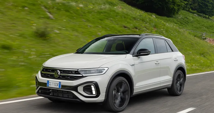 Volkswagen T-Roc 2022: come cambia con il restyling