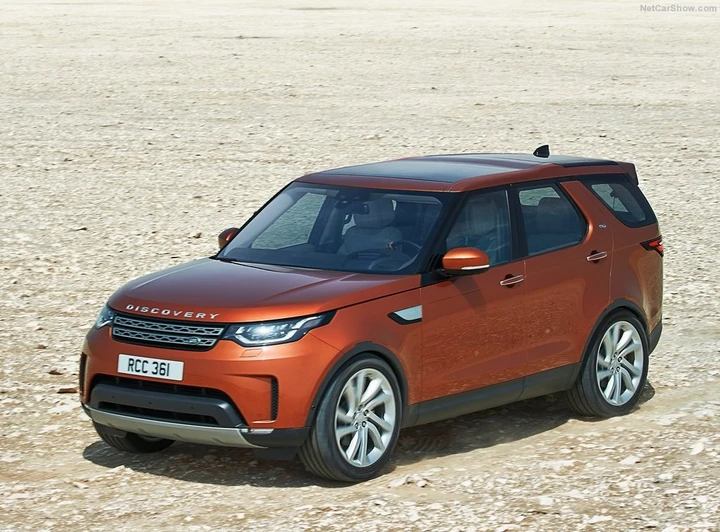 Land Rover Discovery: première al Salone di Parigi 2016
