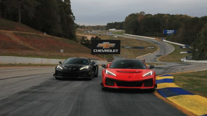 La Corvette ZR1 2025 straccia la McLaren Senna e la Porsche 911 GT3 RS