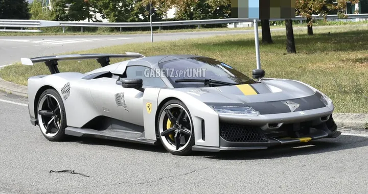 Ferrari F80: prime immagini e specifiche della nuova supercar ibrida