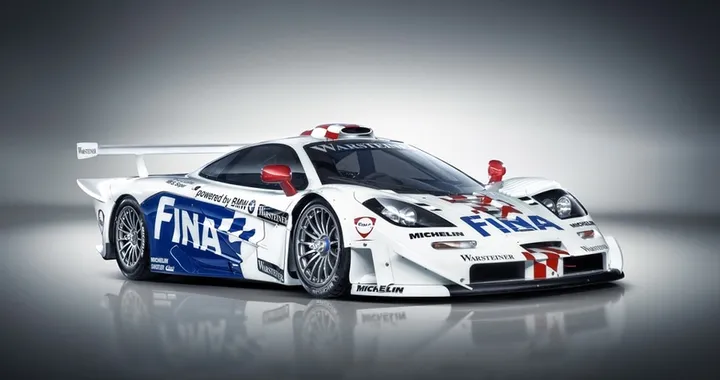 McLaren F1 GTR Longtail: l'icona inarrestabile, leggenda delle corse