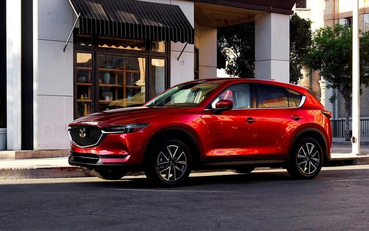 Mazda CX-5 2017: immagini ufficiali