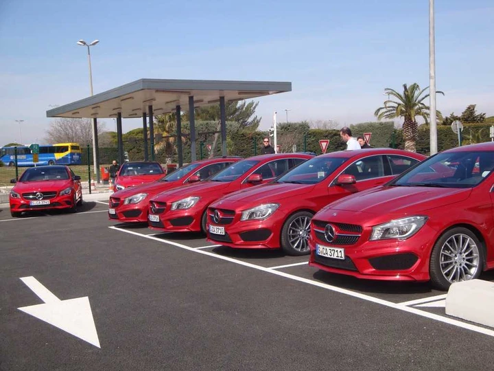 Mercedes CLA prova a Saint-Tropez