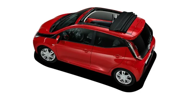 Toyota Aygo x-wave: cabrio da 14.050 euro