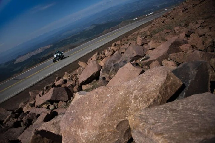 Pikes Peak: stop definitivo alle moto?
