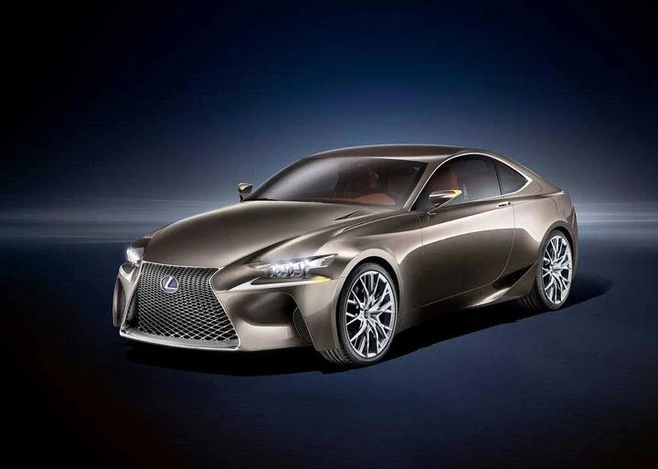 Lexus LF-CC al Salone di Parigi