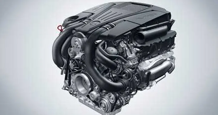 Mercedes: più CV e meno benzina per i V6 e V8