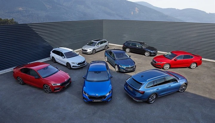 Skoda Octavia: prezzi e allestimenti delle nuove versioni ibride e sportive