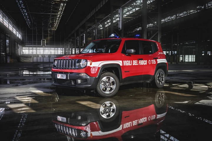 Jeep Renegade: 100 esemplari per i Vigili del Fuoco