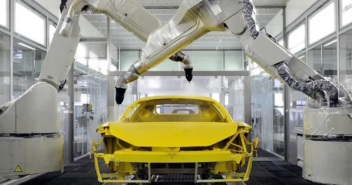 Più ecologica e meno costosa: la nuova tecnologia di verniciatura Ferrari a bassa temperatura