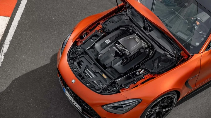 Plug-in? Ibrido? No, grazie. Il motore V-8 per Mercedes AMG ha ancora qualcosa da dire