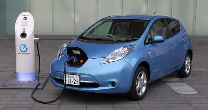 Renault-Nissan: accordo con Eni per l'auto elettrica
