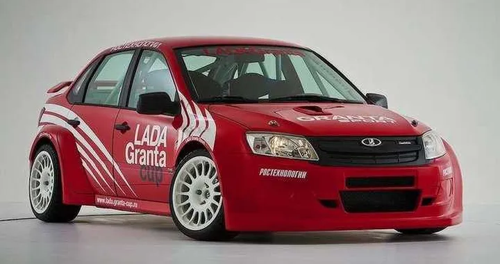 Lada: ritorno al WTCC con la Granta Sport