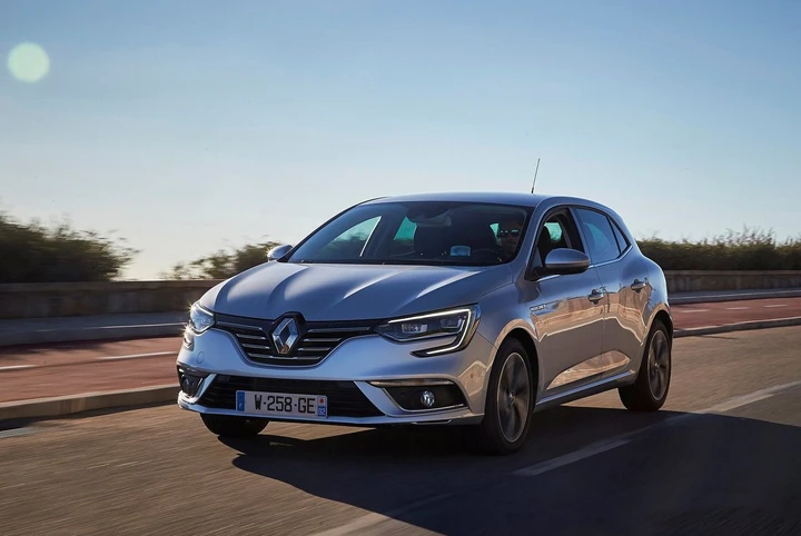 Renault Mégane MY 2016: nuove immagini ufficiali